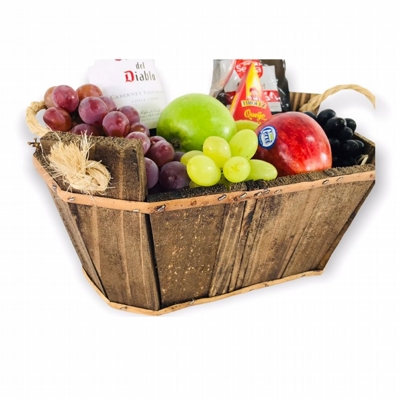 Cesta Rustica De Vinho Com Queijo E Petiscos Cesta Rustica De Vinho Com Queijo E Petiscos